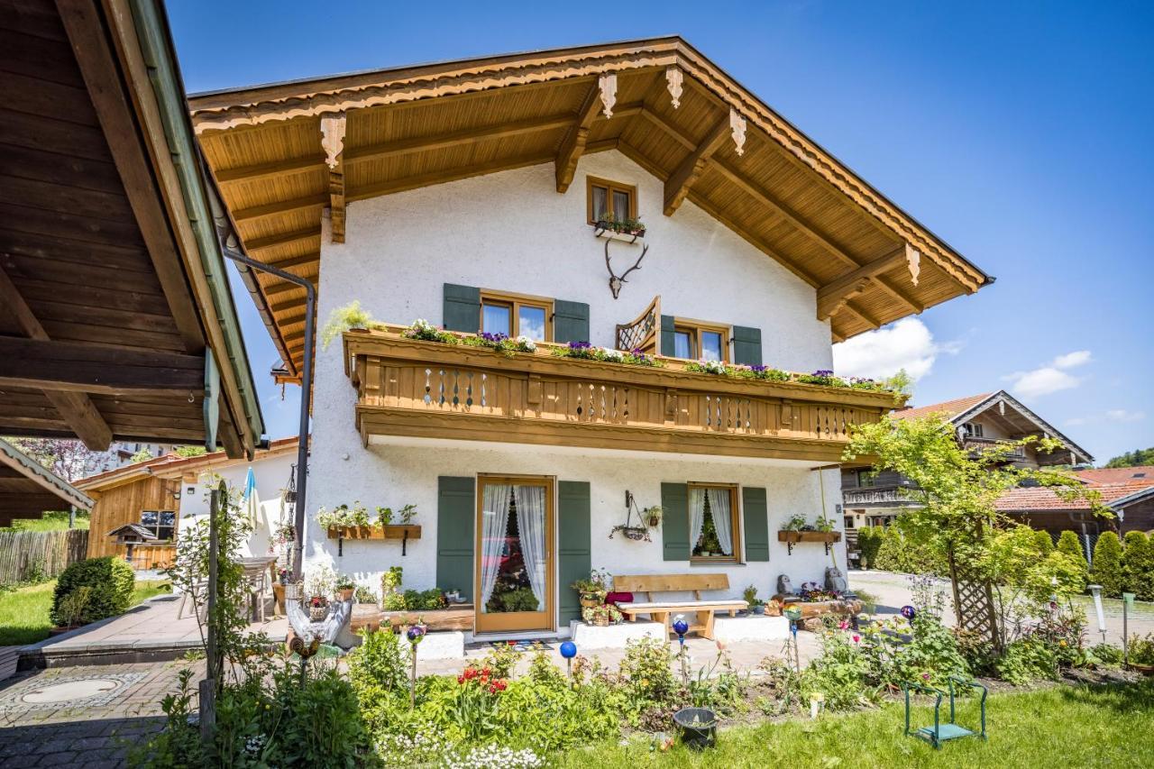 Pension Gimpl, Chiemgaukarte Neu Siegsdorf Buitenkant foto